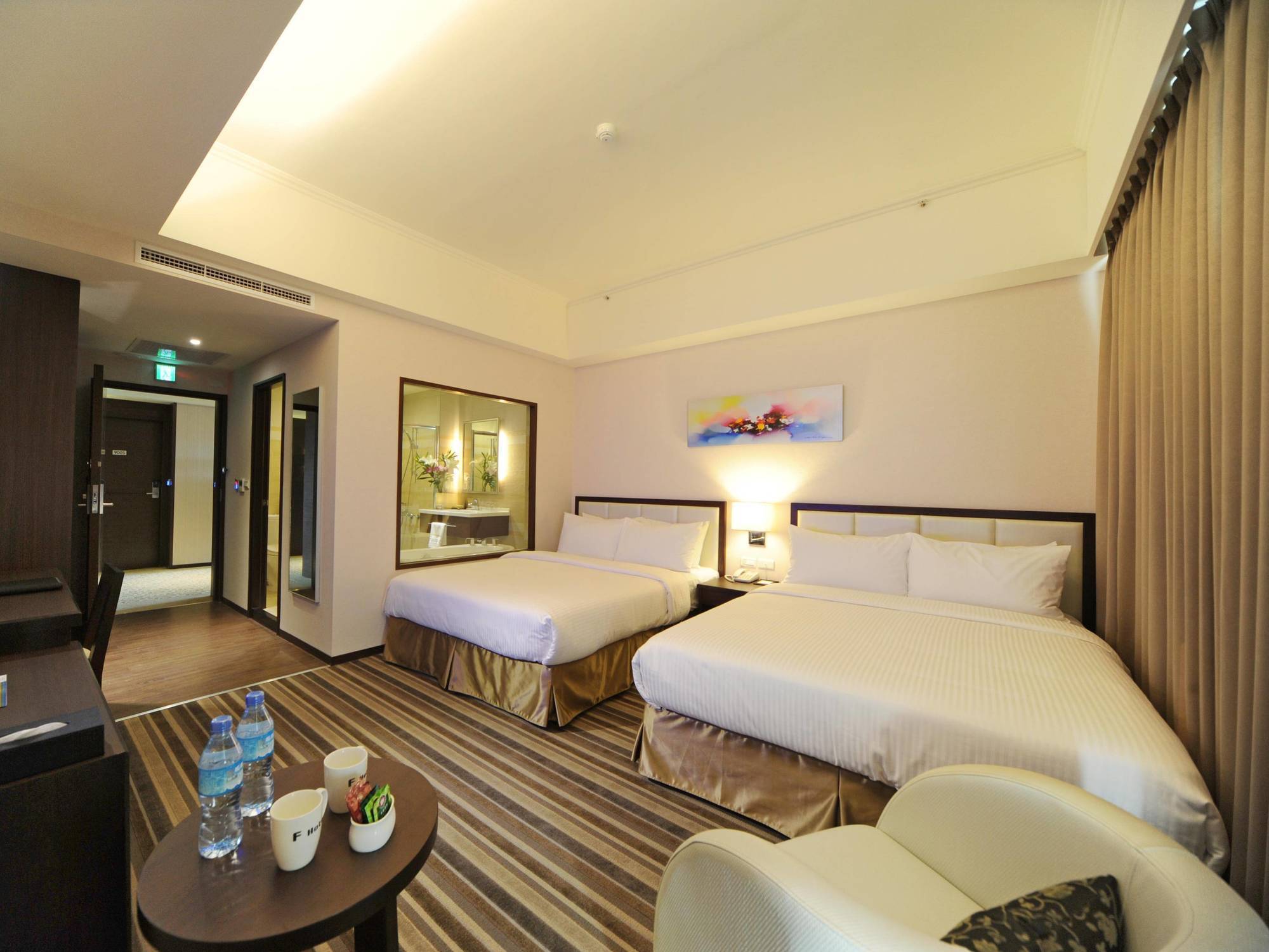 F Hotel - Hualien Extérieur photo