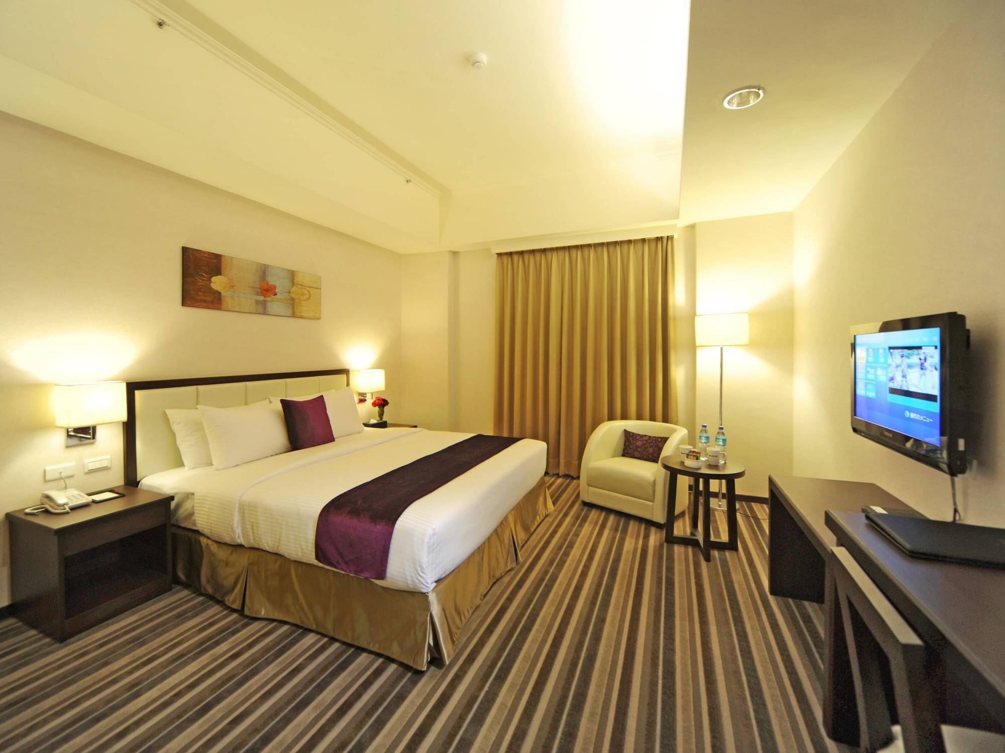 F Hotel - Hualien Extérieur photo