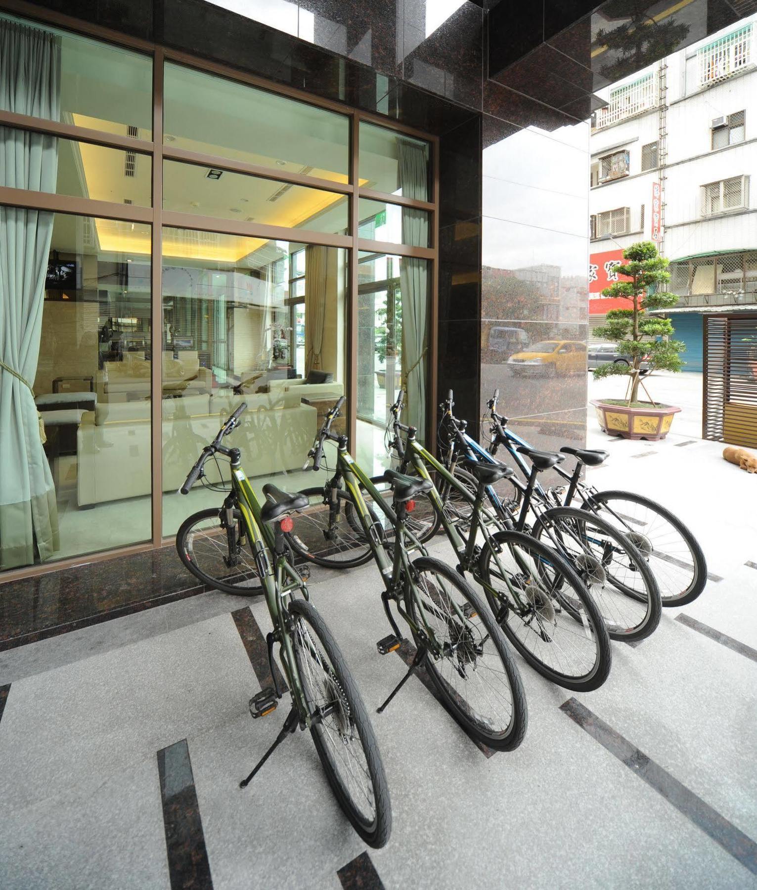 F Hotel - Hualien Extérieur photo