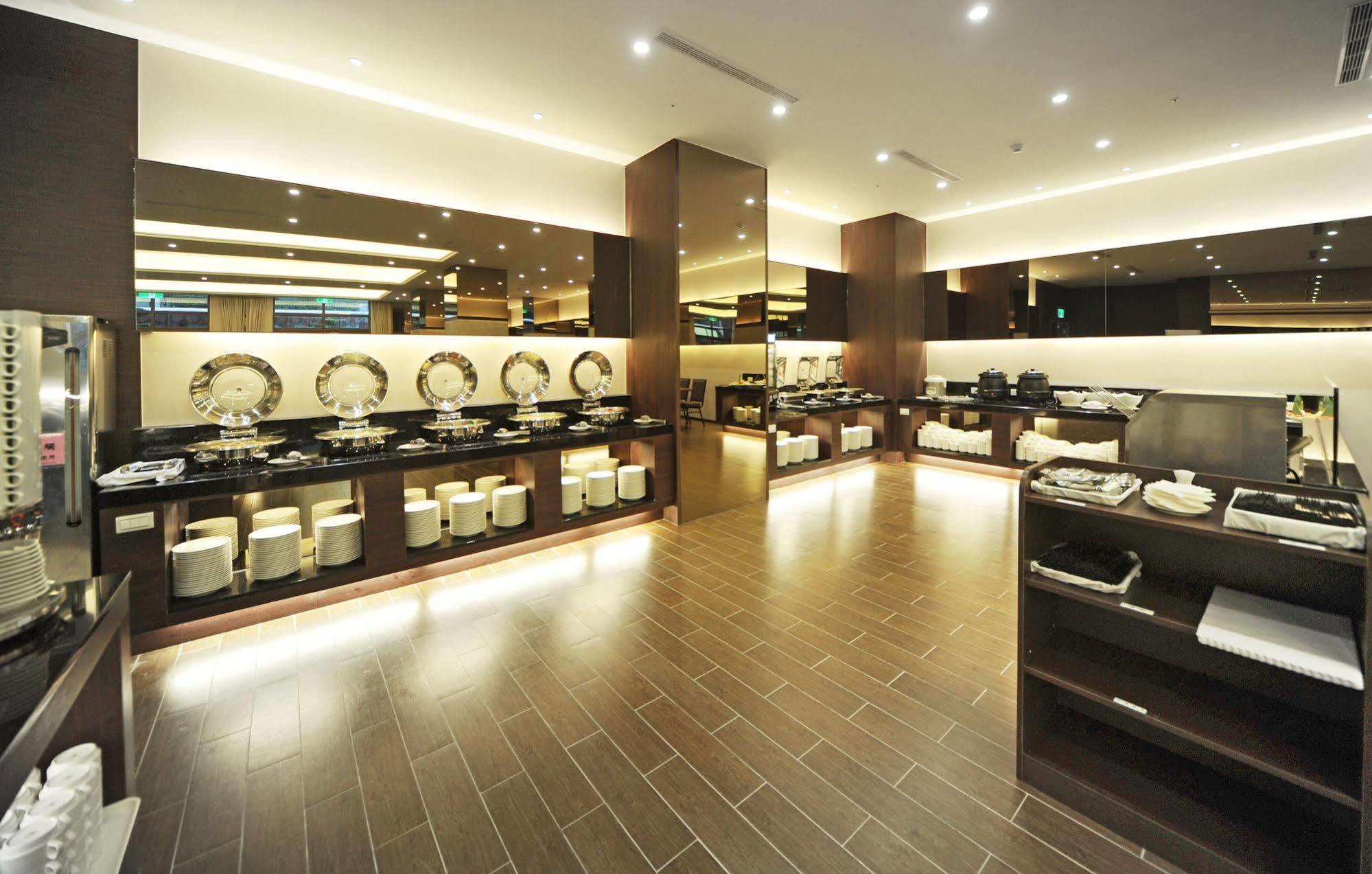 F Hotel - Hualien Extérieur photo